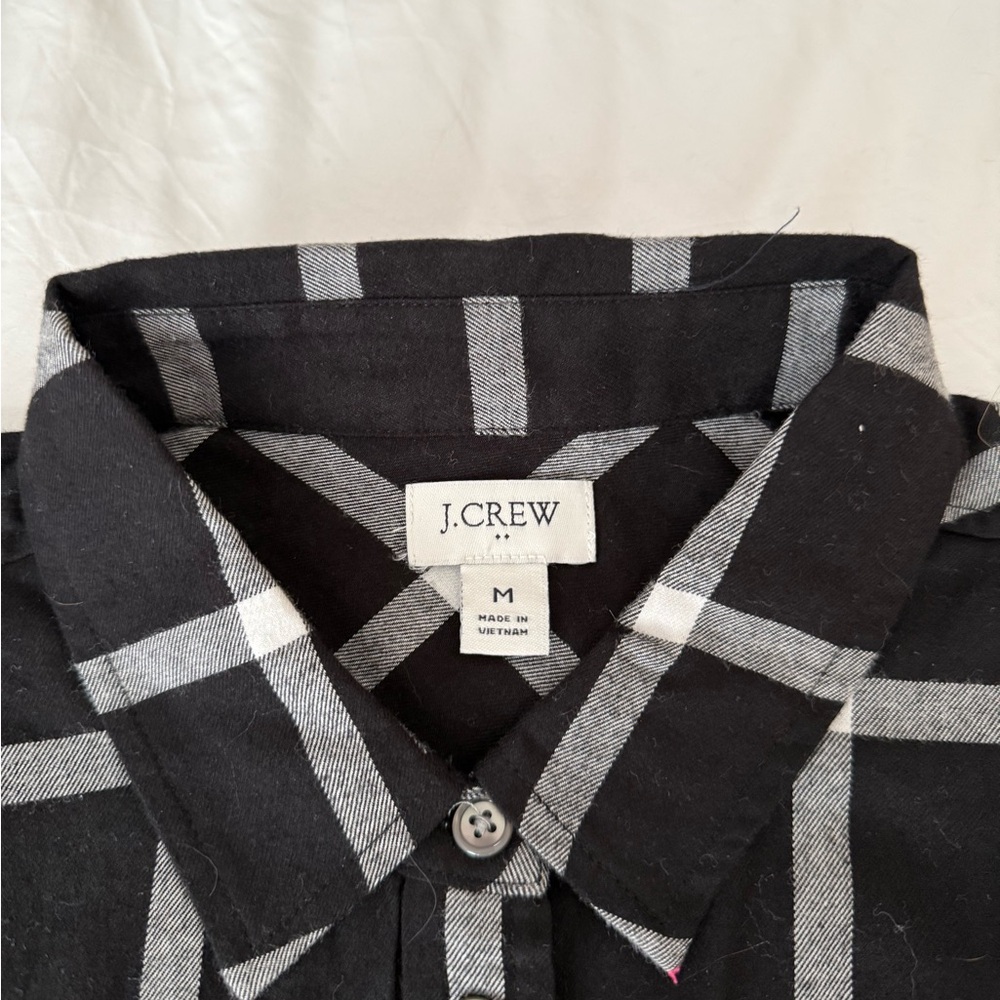Women’s J.Crew Black and White Flannel Button Down Shirt - Picture 2 of 5